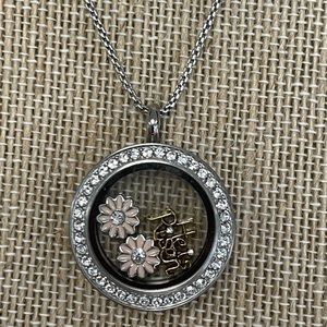 Origami Owl Medium Living Locket Set